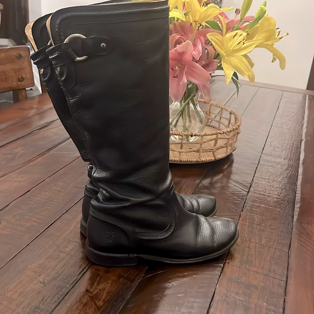 Gorgeous Frye Women’s Black Leather Boots, Size 8, 16” tall - supple & beautiful